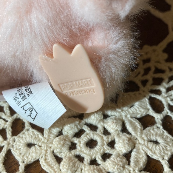 LABUBU Pop Mart DOLL, Labubu HAVE A SEAT Authentic, DADA (PINK) heart eyes! - Picture 5 of 14